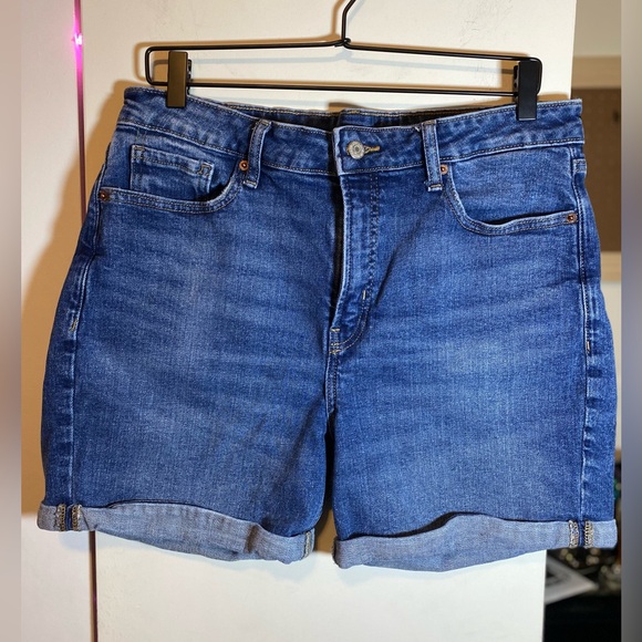 Old Navy OG Straight High-Rise Blue Jean Shorts 14 EUC - Picture 1 of 6